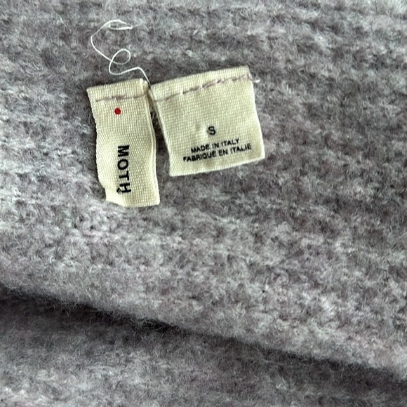 Anthropology “Moth” brand lilac sweater. - Picture 3 of 9